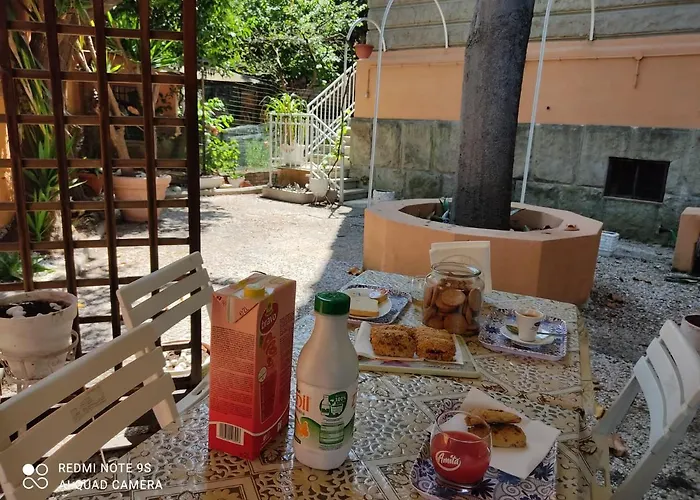 Tucci\'S Roma Guest House